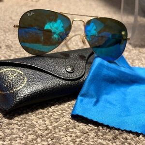 Ray-Ban Gold Frame Aviator Sunglasses with Blue Mirrored Lenses
